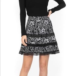 Keepsake Holder Lace Skirt